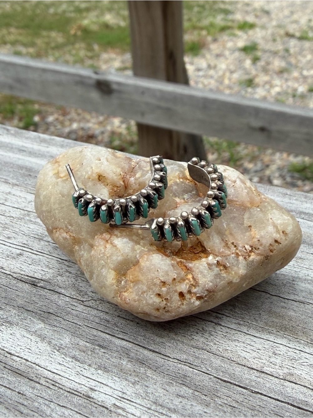 Vintage Quam Zuni Sterling Silver Turquoise Moon Hoop Cluster Earrings - Picture 3 of 7